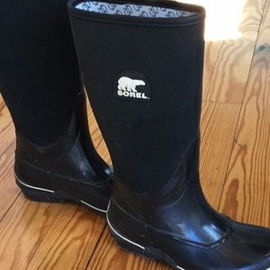 Sorel tall rubber boots size 6